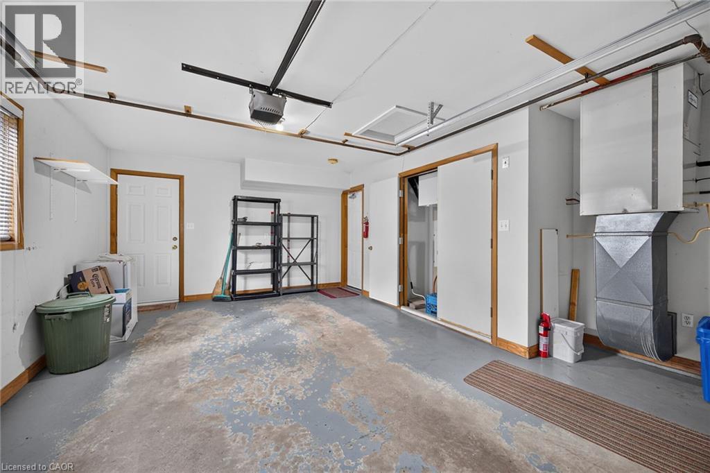 424 John Street Property Photo 24