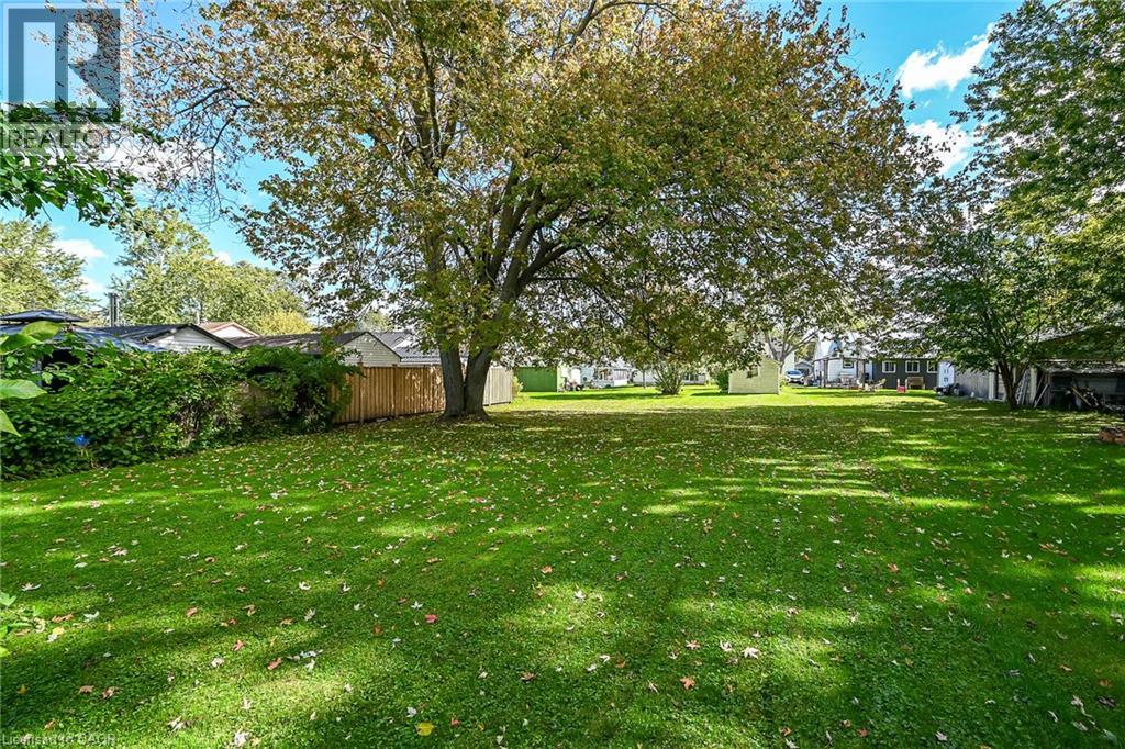 424 John Street Property Photo 27