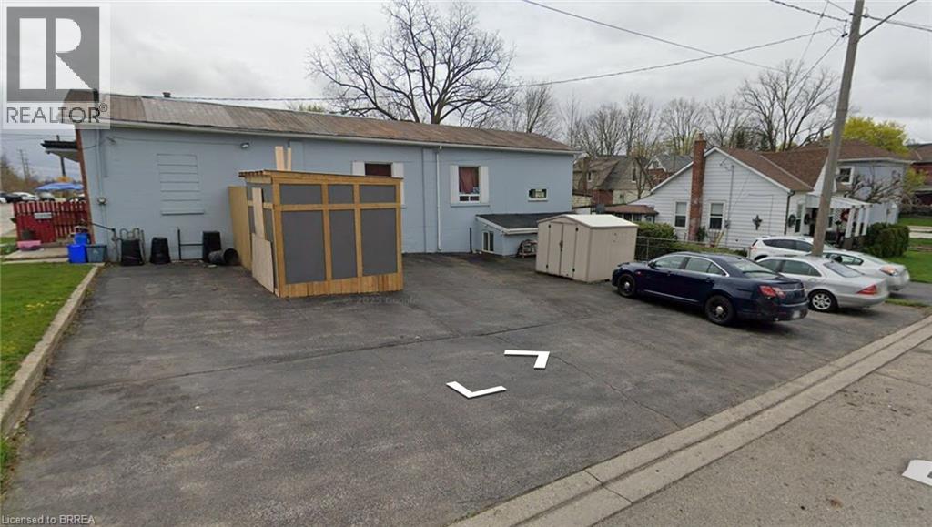 271 Greenwich Street Property Photo 2