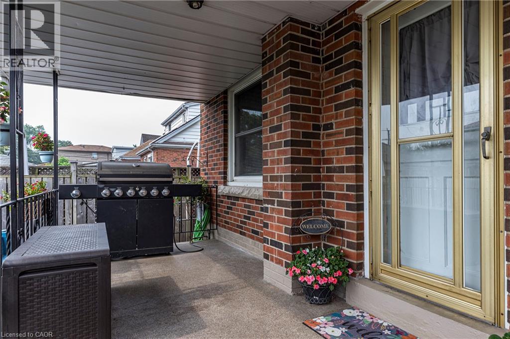 118 Julian Avenue Property Photo 39