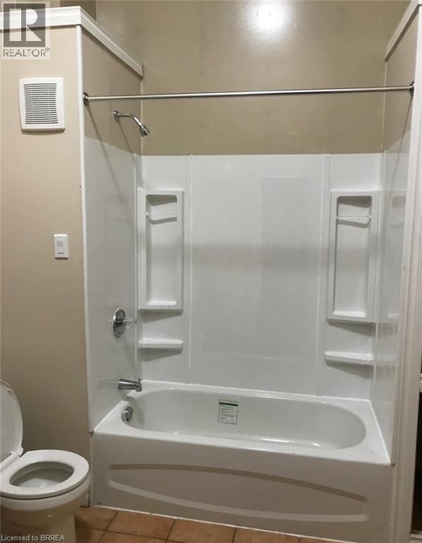 271 Greenwich Street Property Photo 7