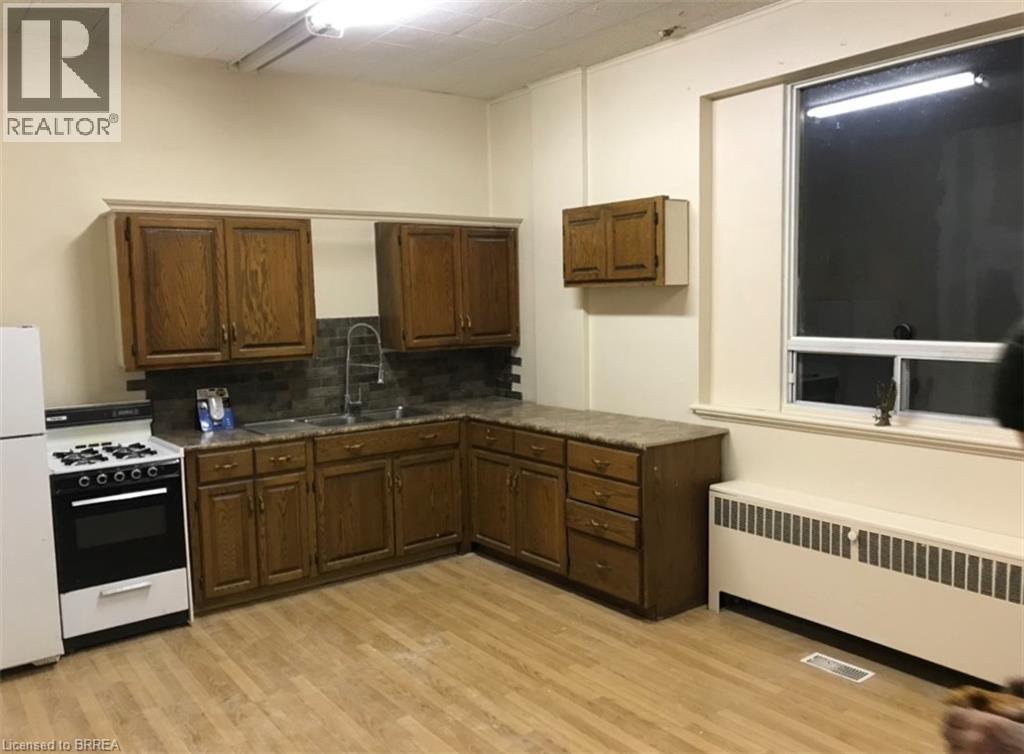 271 Greenwich Street Property Photo 8