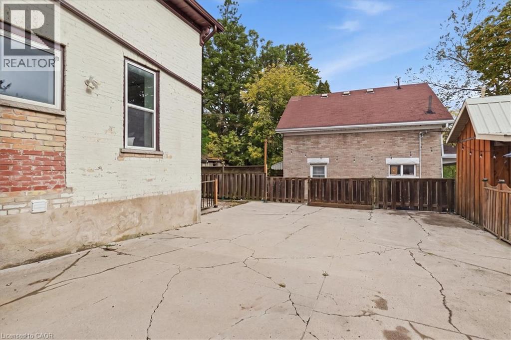 162 Church Street Property Photo 33