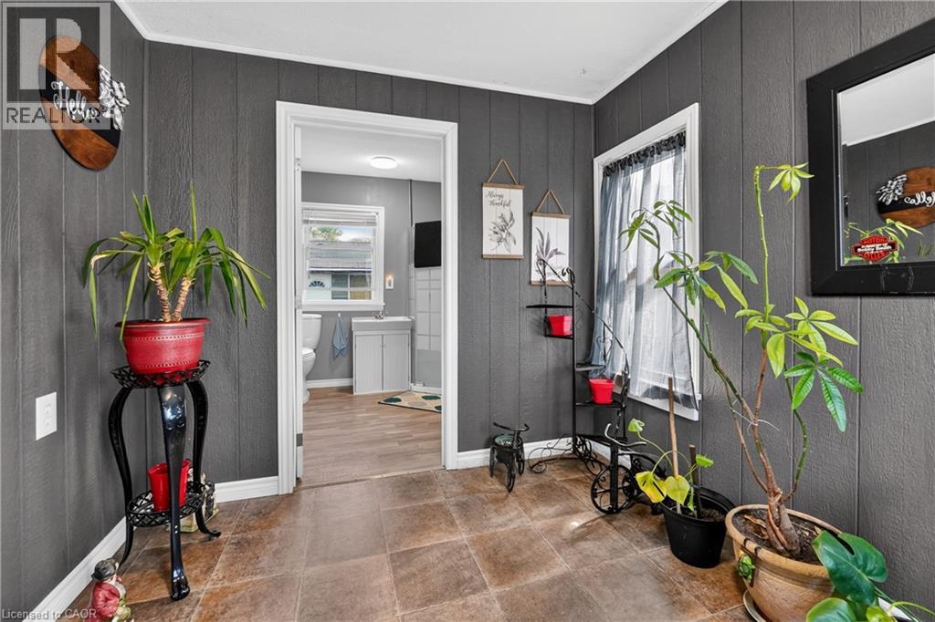 503 John Street Property Photo 8