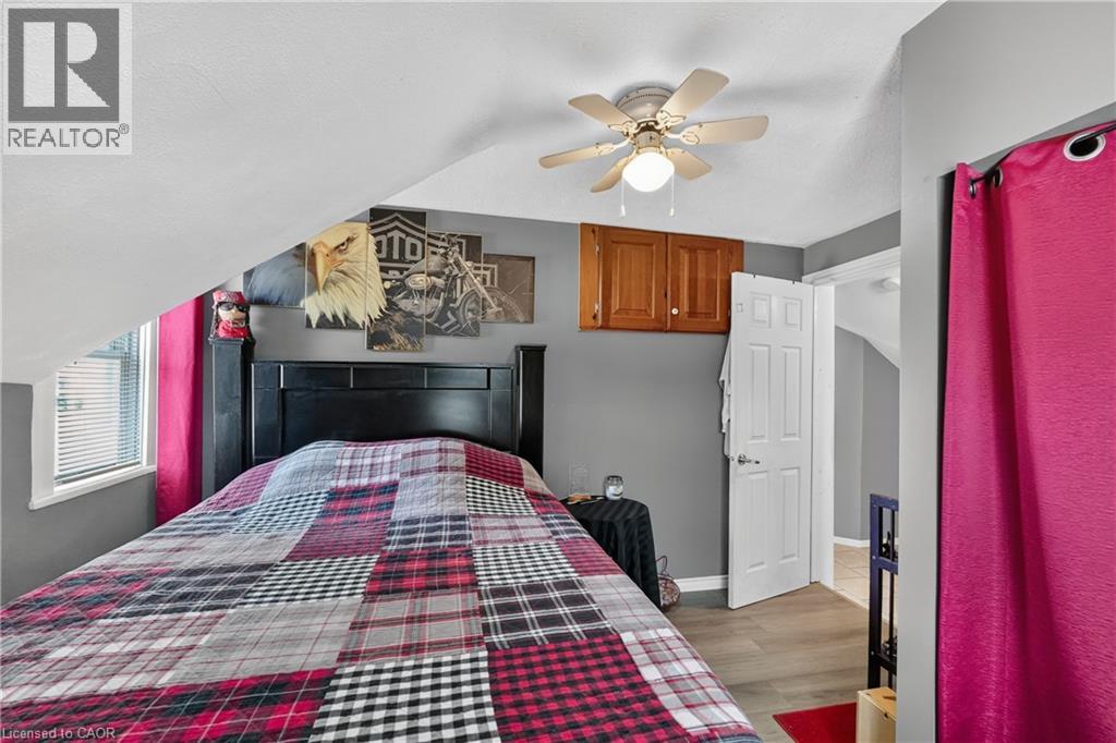 503 John Street Property Photo 27