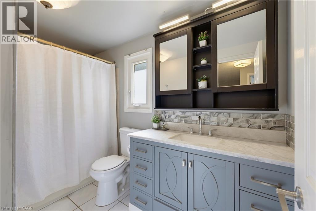 74 Stirling Macgregor Drive Property Photo 14