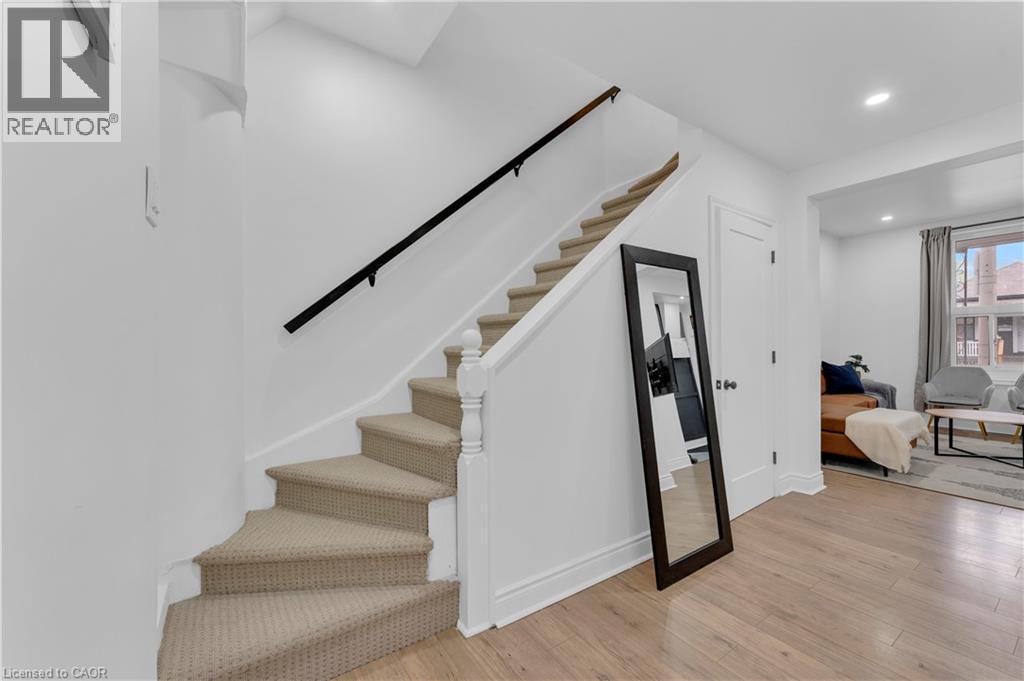 237 West Avenue N Property Photo 3
