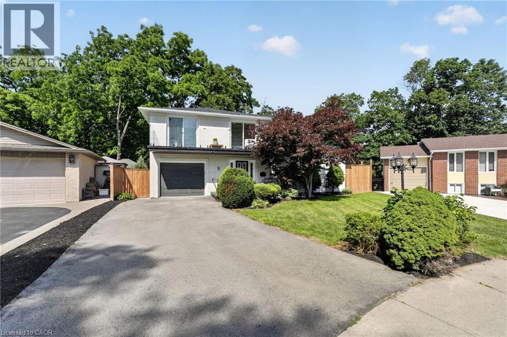 9 Leslie Drive Property Photo 2