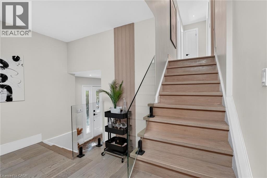 9 Leslie Drive Property Photo 18