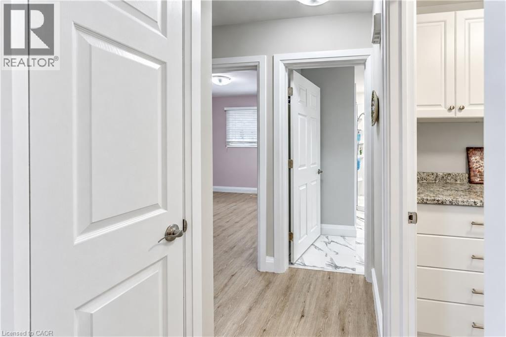 87 Bond Street Property Photo 17