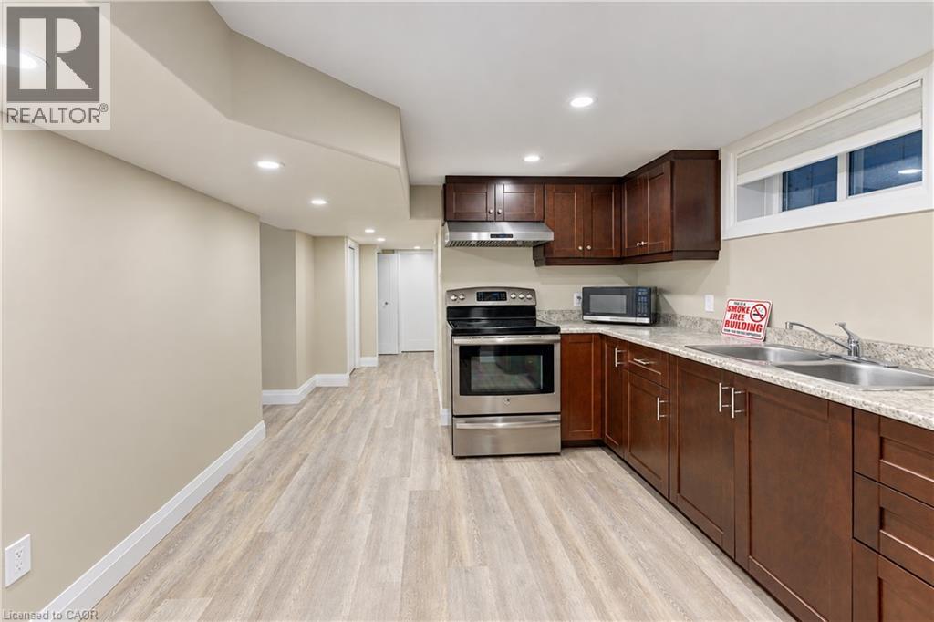 87 Bond Street Property Photo 29