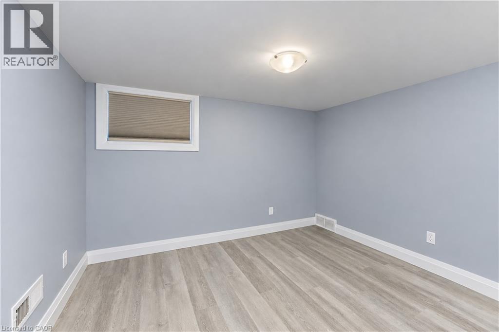 87 Bond Street Property Photo 39