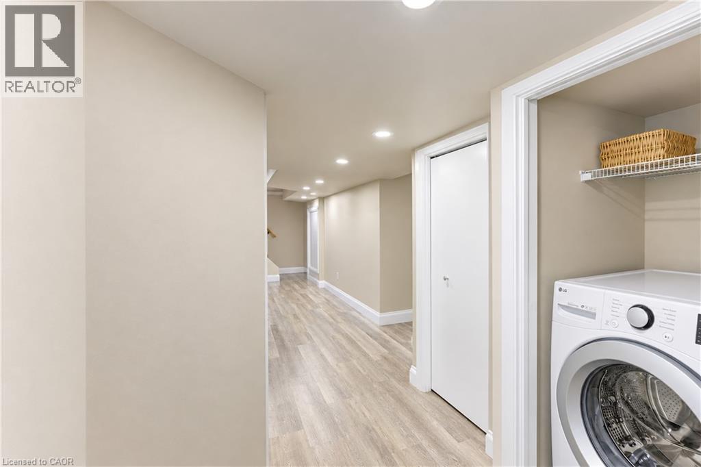 87 Bond Street Property Photo 40