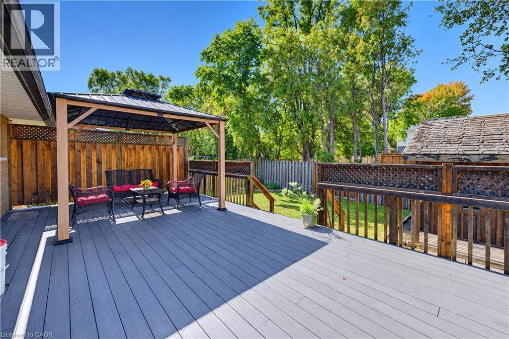 87 Bond Street Property Photo 43