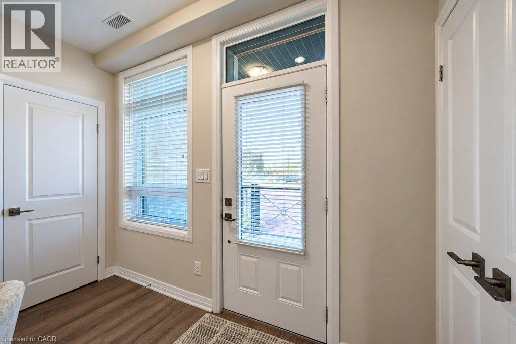 155 Thomas Slee Drive Unit# 3a Property Photo 6