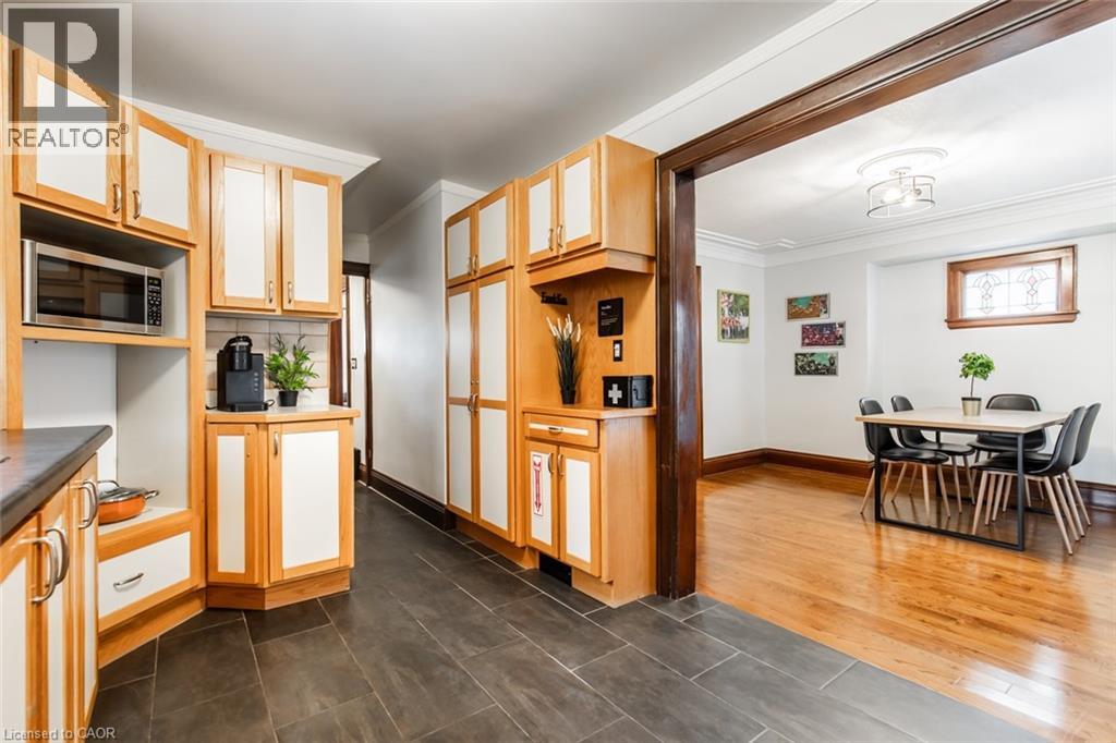 60 Lake Avenue Drive Property Photo 11