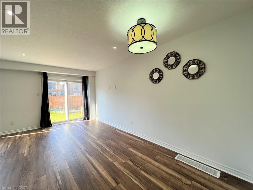 46 Renfrew Street Property Photo 25