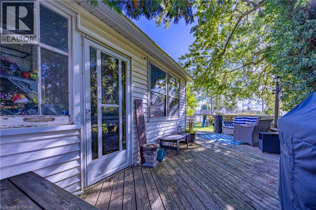 2018 Main Street S Property Photo 4