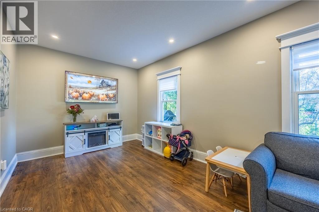 2018 Main Street S Property Photo 11