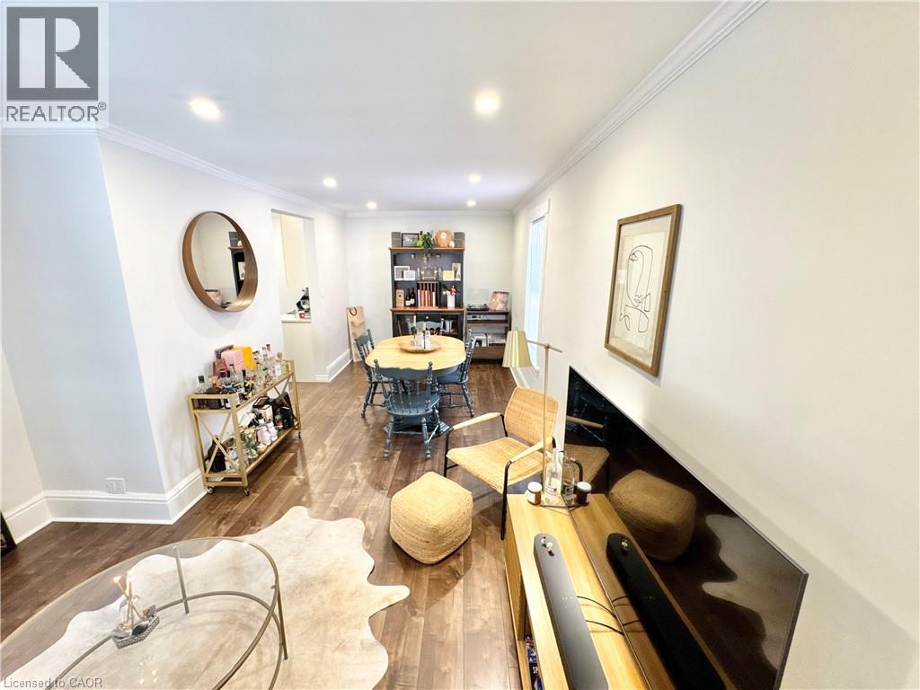 280 Douro Street Property Photo 28