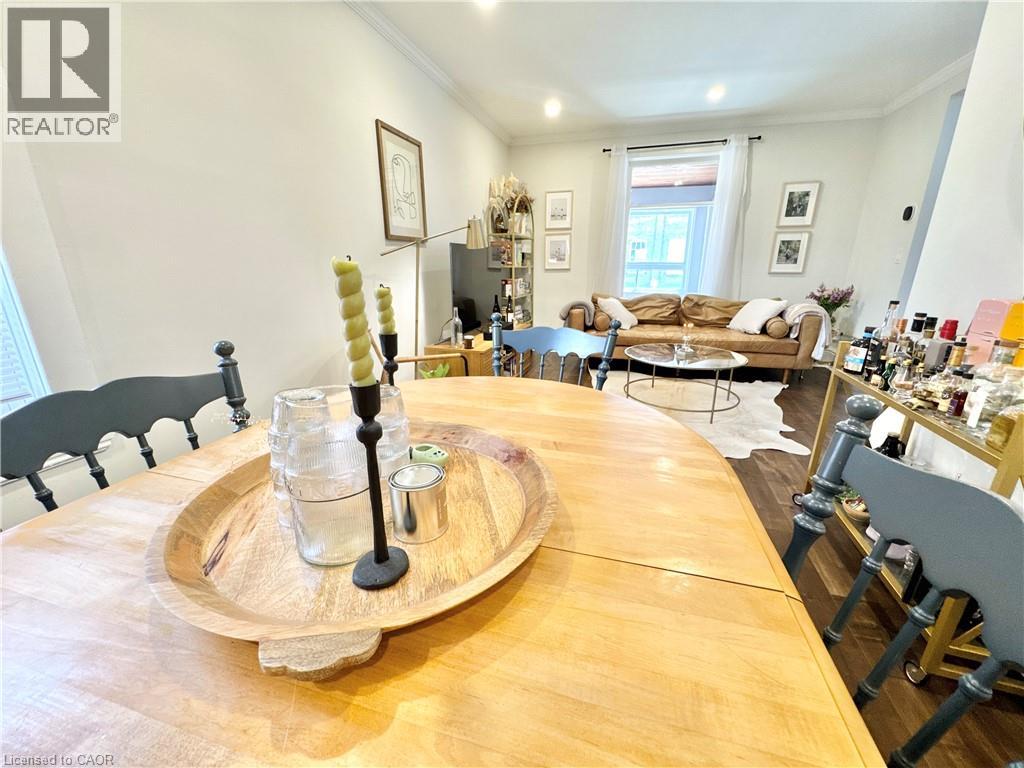 280 Douro Street Property Photo 30