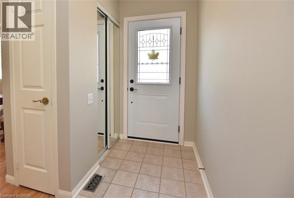 157 Silverbirch Boulevard Property Photo 3