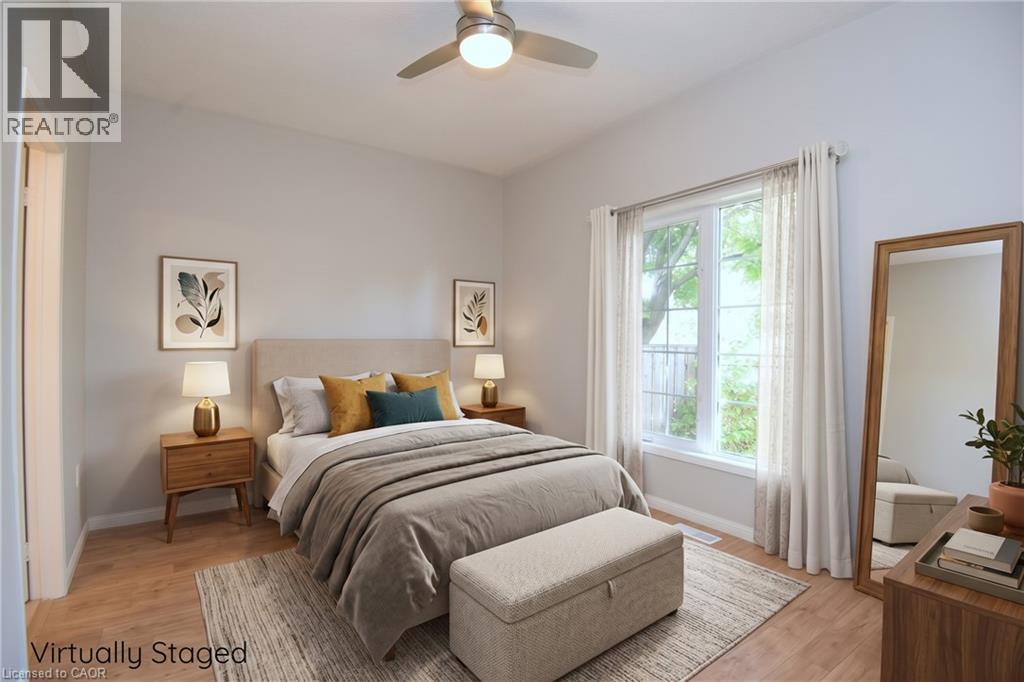 157 Silverbirch Boulevard Property Photo 10