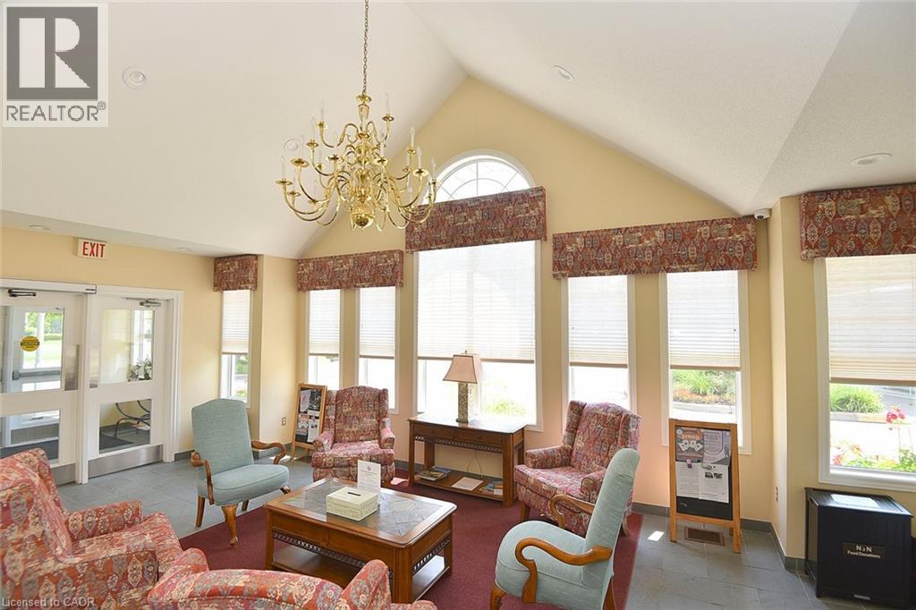 157 Silverbirch Boulevard Property Photo 19