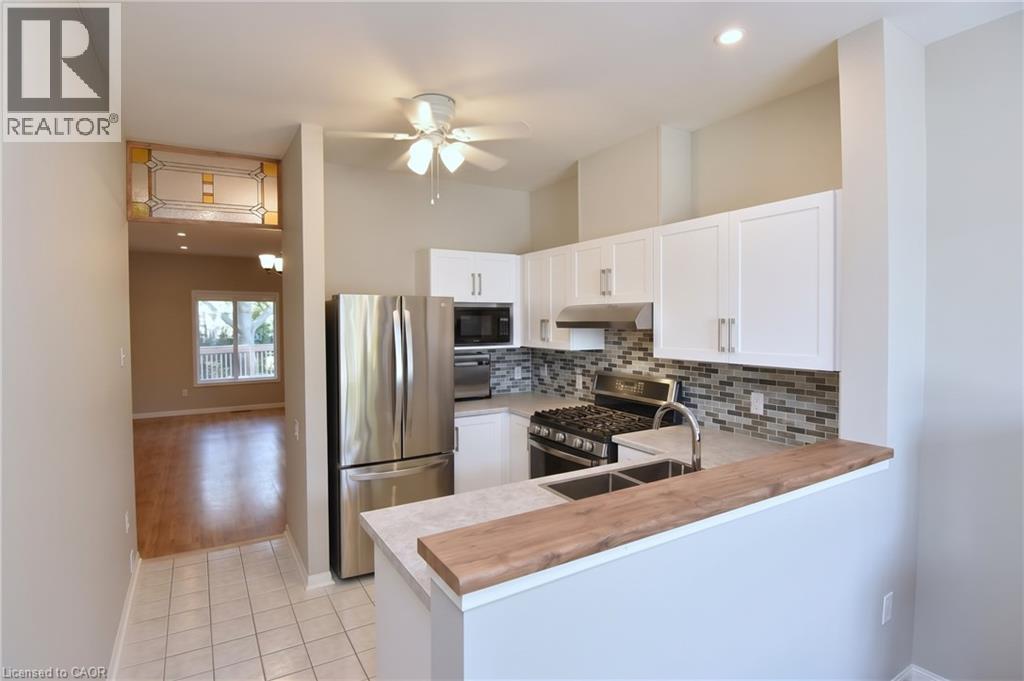 157 Silverbirch Boulevard Property Photo 30