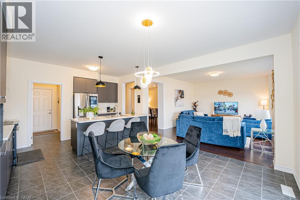 22 Oaktree Drive Property Photo 14