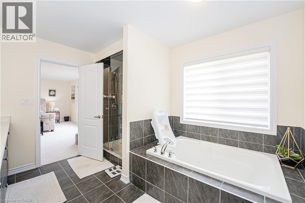 22 Oaktree Drive Property Photo 27