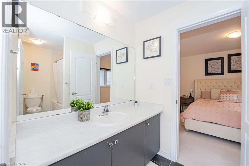 22 Oaktree Drive Property Photo 38