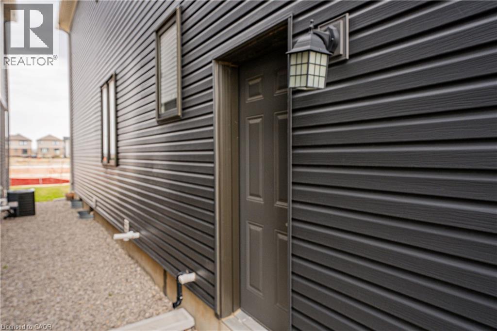 22 Oaktree Drive Property Photo 42