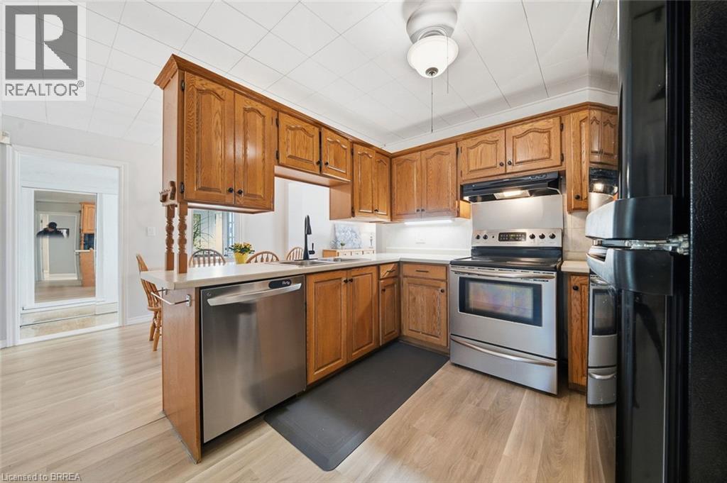 144 St George Street Property Photo 8