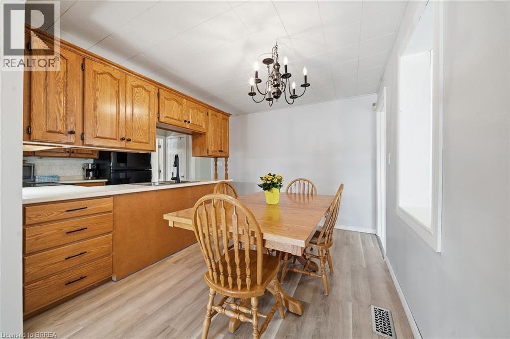 144 St George Street Property Photo 12
