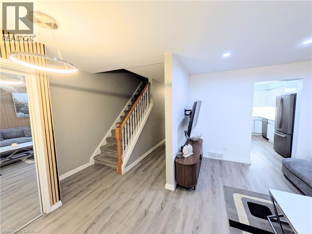22 Riverdale Drive Unit# 1 Property Photo 16