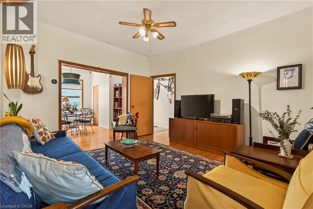 22 Spring Street Property Photo 11