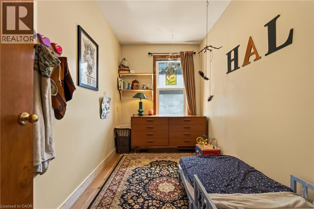22 Spring Street Property Photo 31