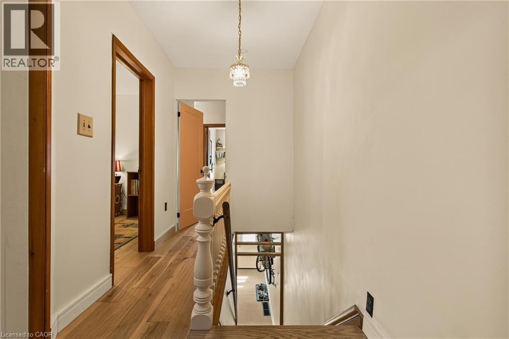 22 Spring Street Property Photo 36