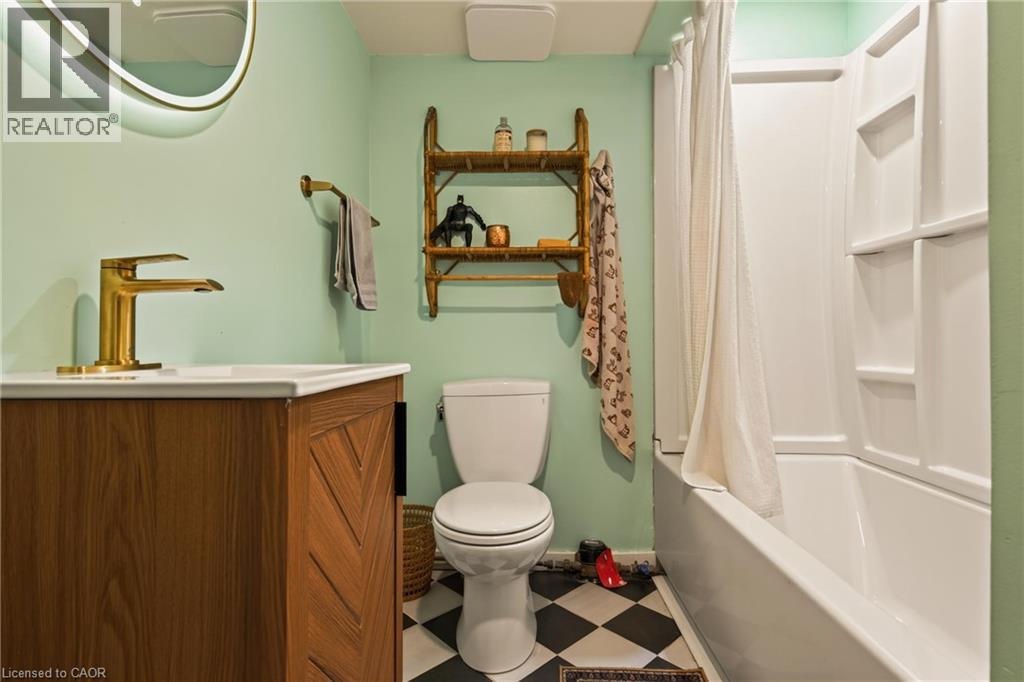 22 Spring Street Property Photo 37