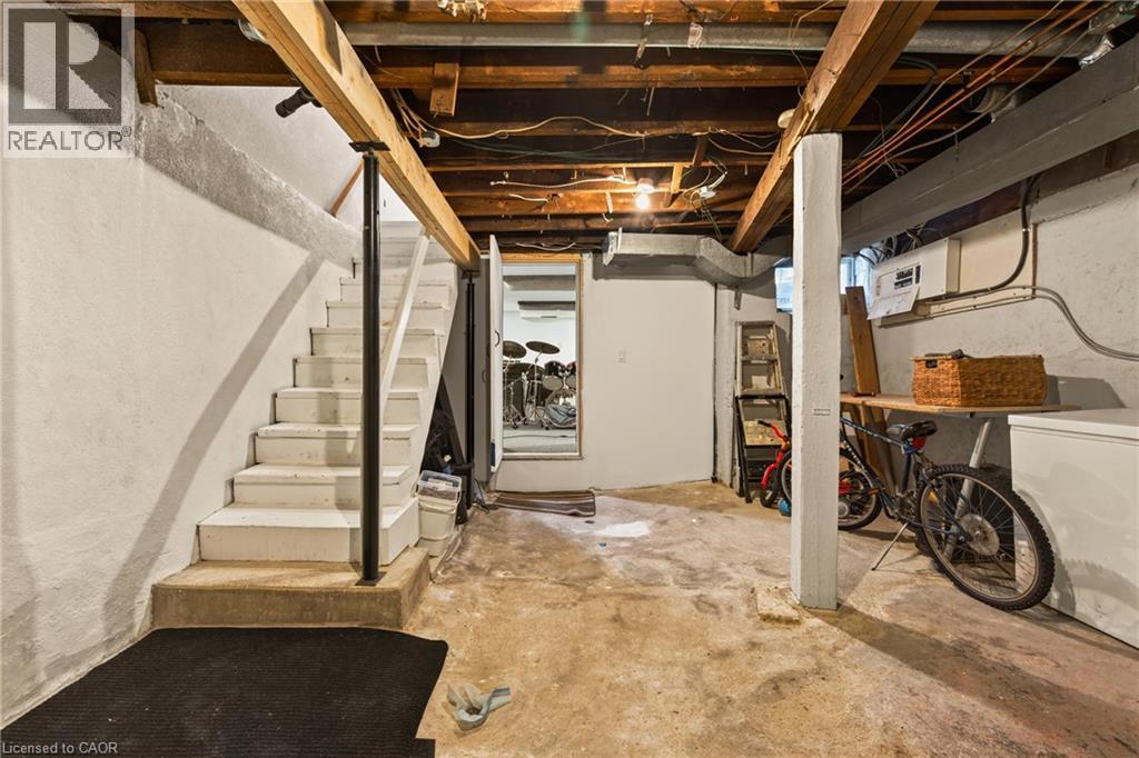 22 Spring Street Property Photo 41