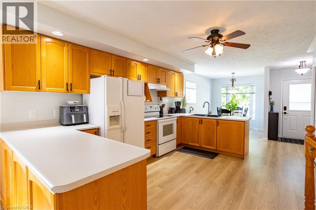 536 St Andrew Street Property Photo 7