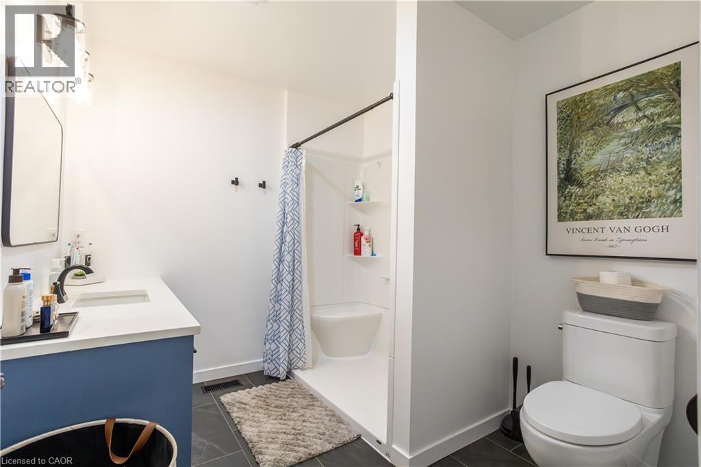 536 St Andrew Street Property Photo 18