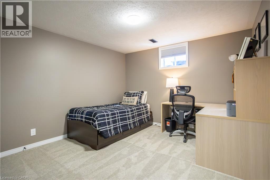 536 St Andrew Street Property Photo 20