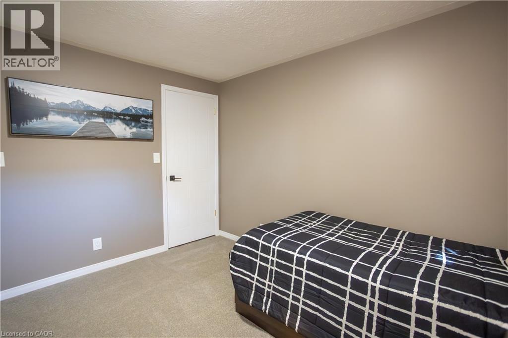 536 St Andrew Street Property Photo 22