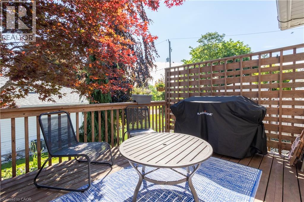 536 St Andrew Street Property Photo 32