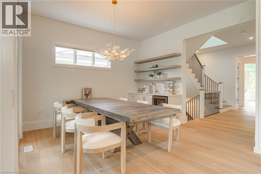 90 Margaret Avenue N Unit# A Property Photo 13