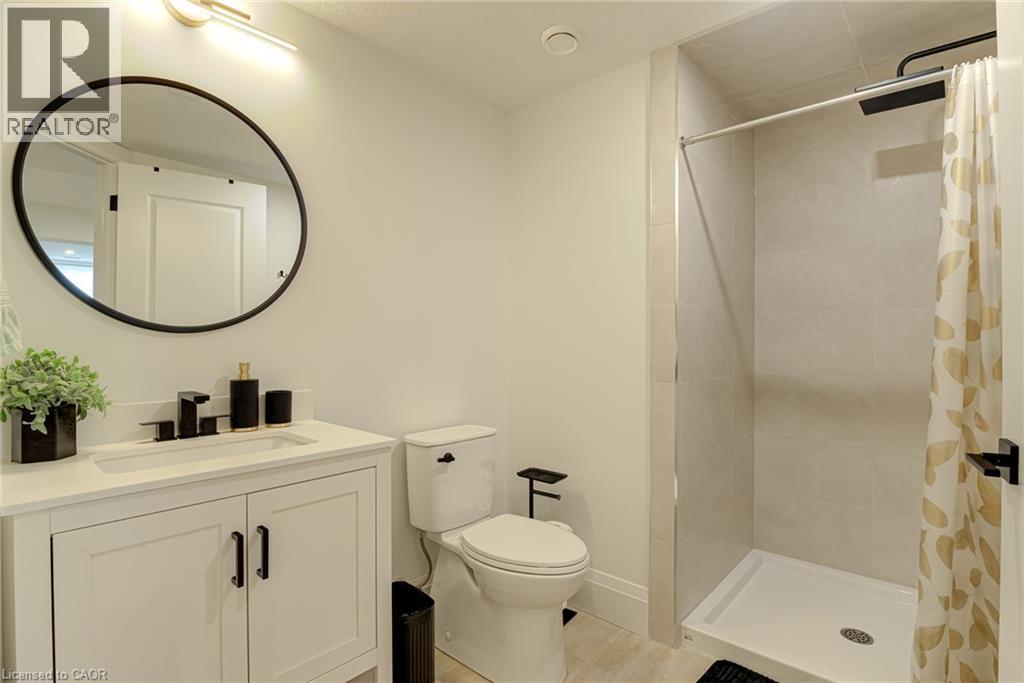 90 Margaret Avenue N Unit# A Property Photo 39