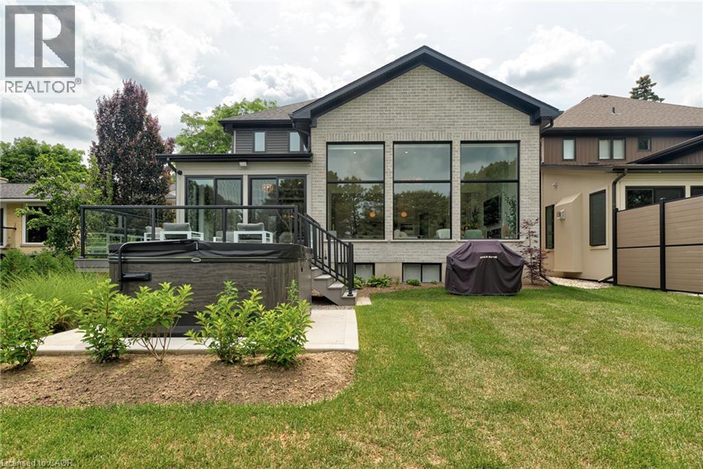 90 Margaret Avenue N Unit# A Property Photo 43
