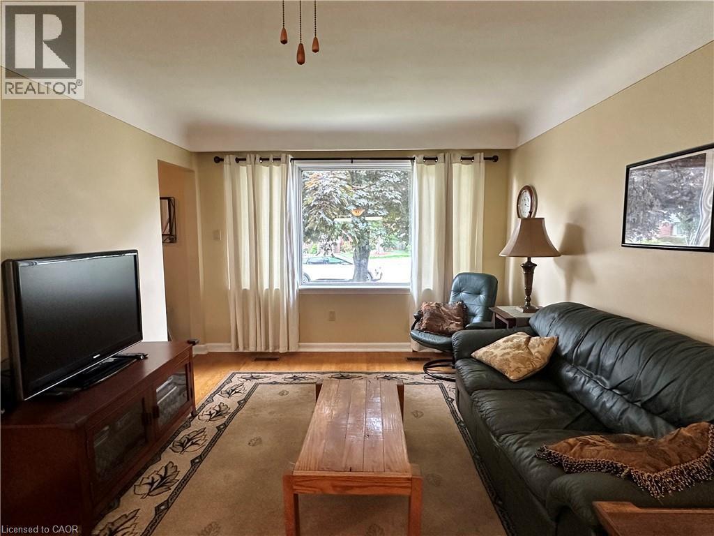 129 Broker Drive Property Photo 7